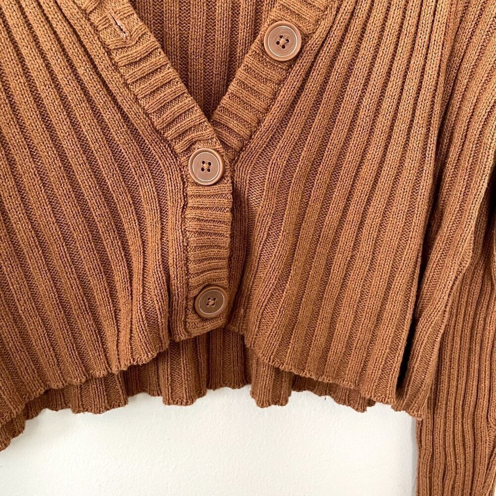 American Eagle cropped brown v-neck sweater casual 70s vintage women size M - Picture 3 of 5